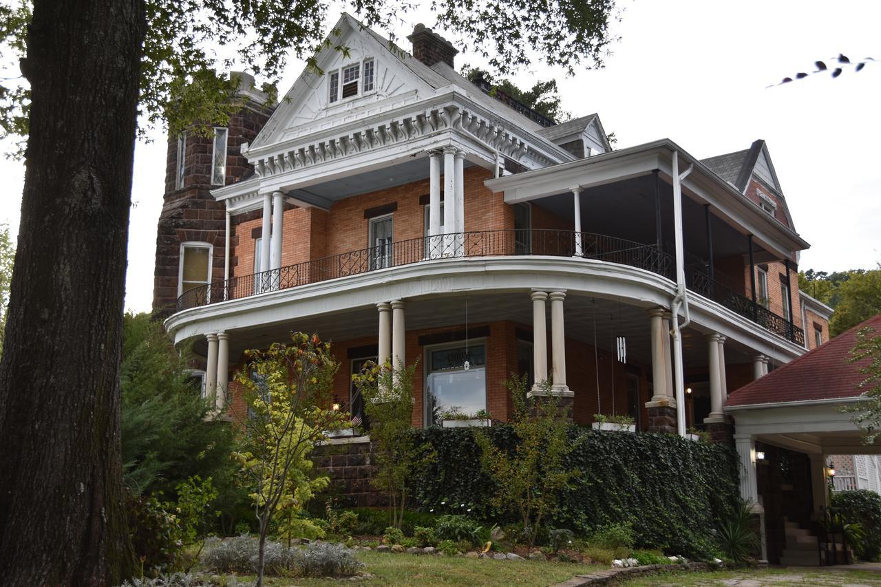 هوت سبرنغز 1890 Williams House Inn المظهر الخارجي الصورة